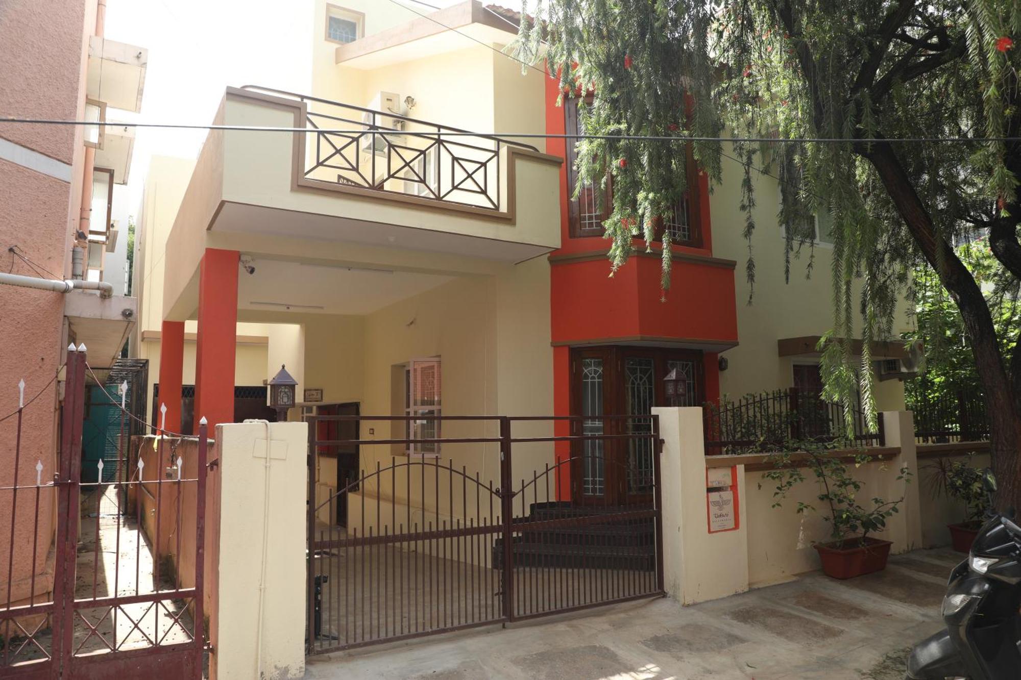 Hotel Ushta Te - Happiness To Thee Bangalore Esterno foto