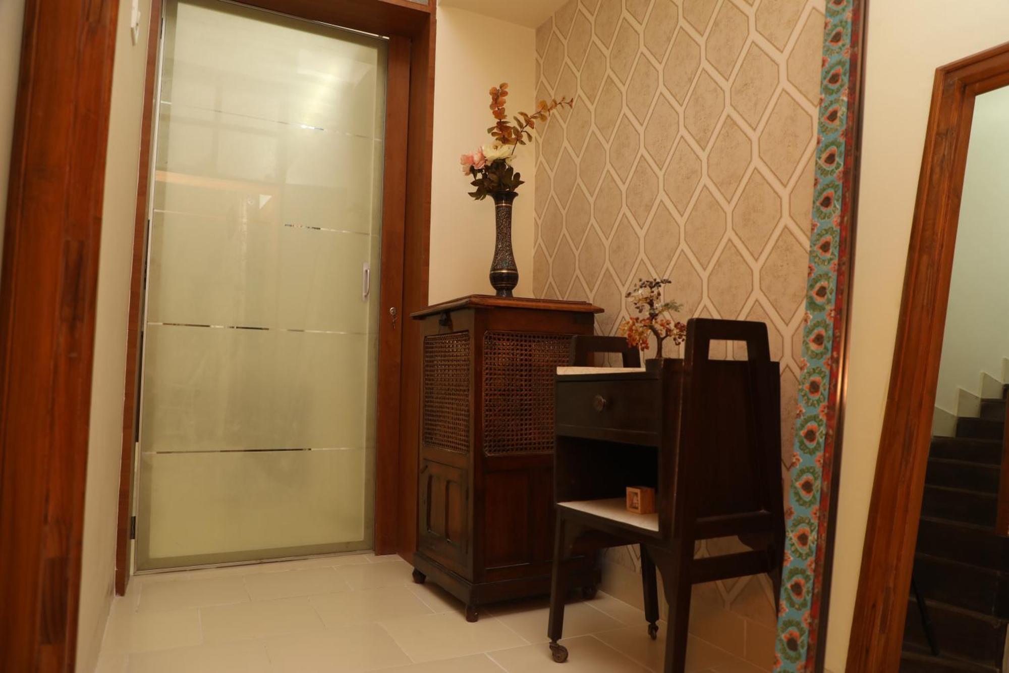 Hotel Ushta Te - Happiness To Thee Bangalore Esterno foto
